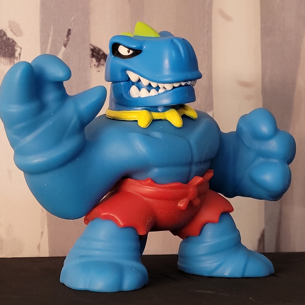 GOO JIT ZU Heroes of Goo Jit Zu Dino Power Hero Tyro The Trex